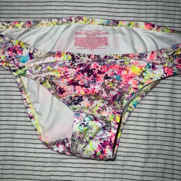 Victoria Secret Swimsuit - Picture 3 of 6